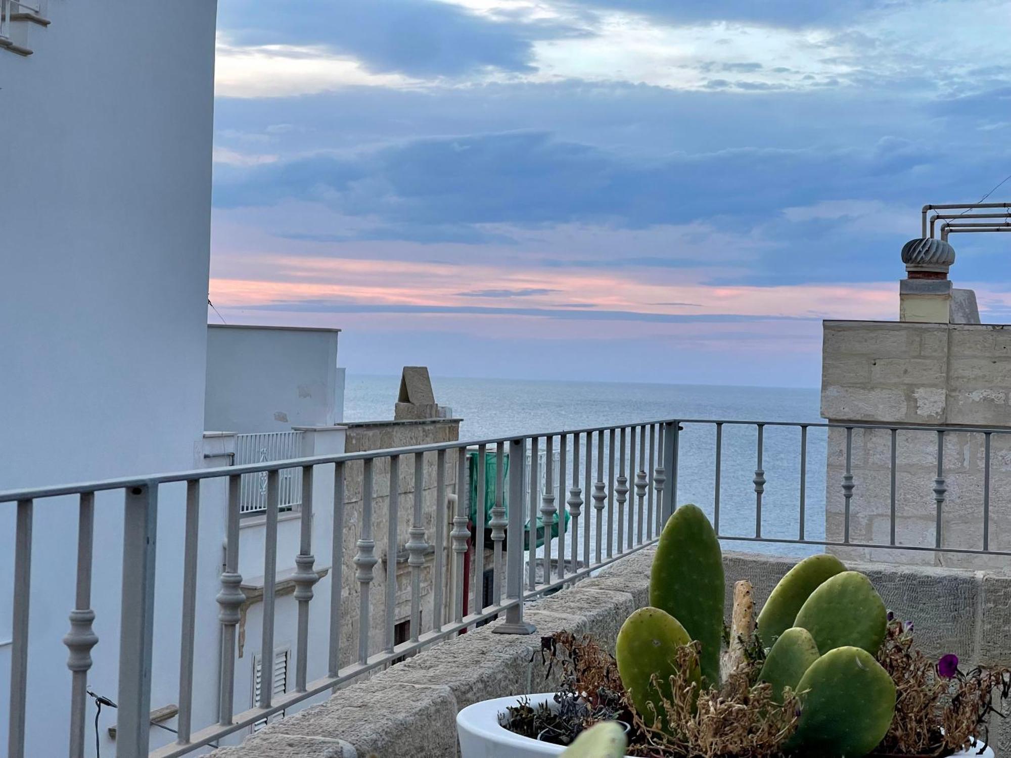 Casa Maya, Vista Mare E Relax Полиняно а Маре Екстериор снимка